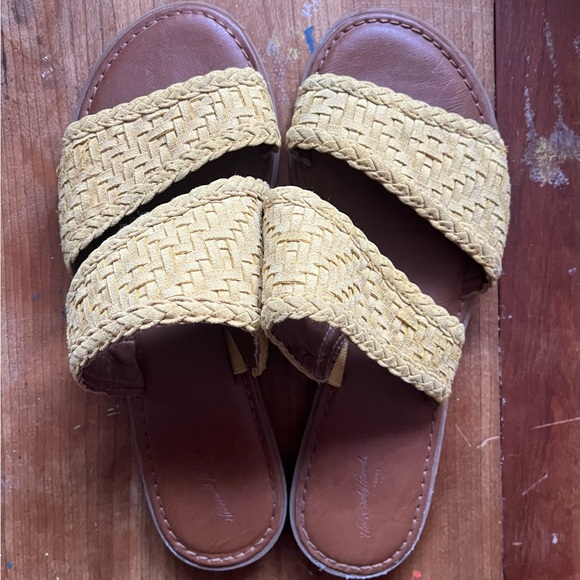 Bryton Woven Slide Sandals - Picture 2 of 5